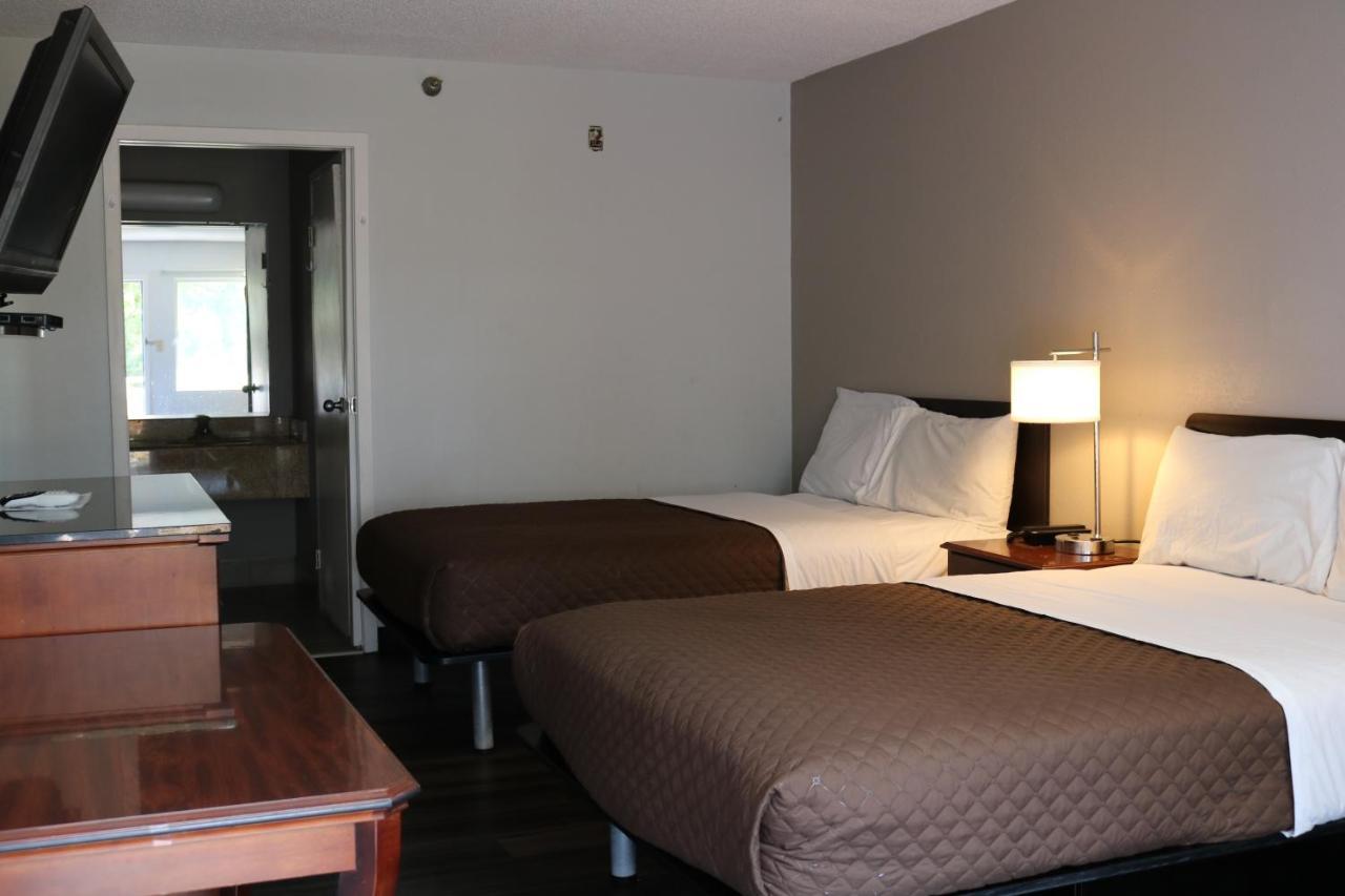Rodeway Inn Brooklawn Buitenkant foto