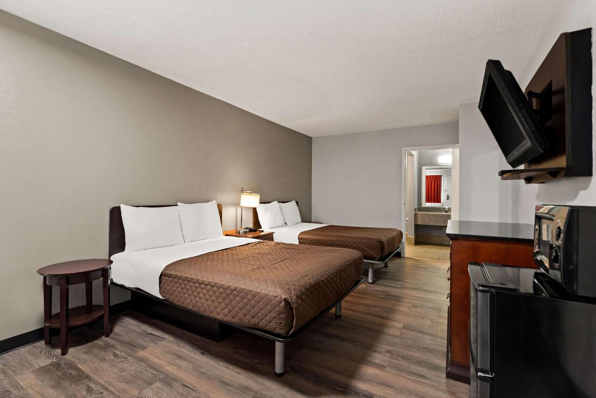 Rodeway Inn Brooklawn Buitenkant foto