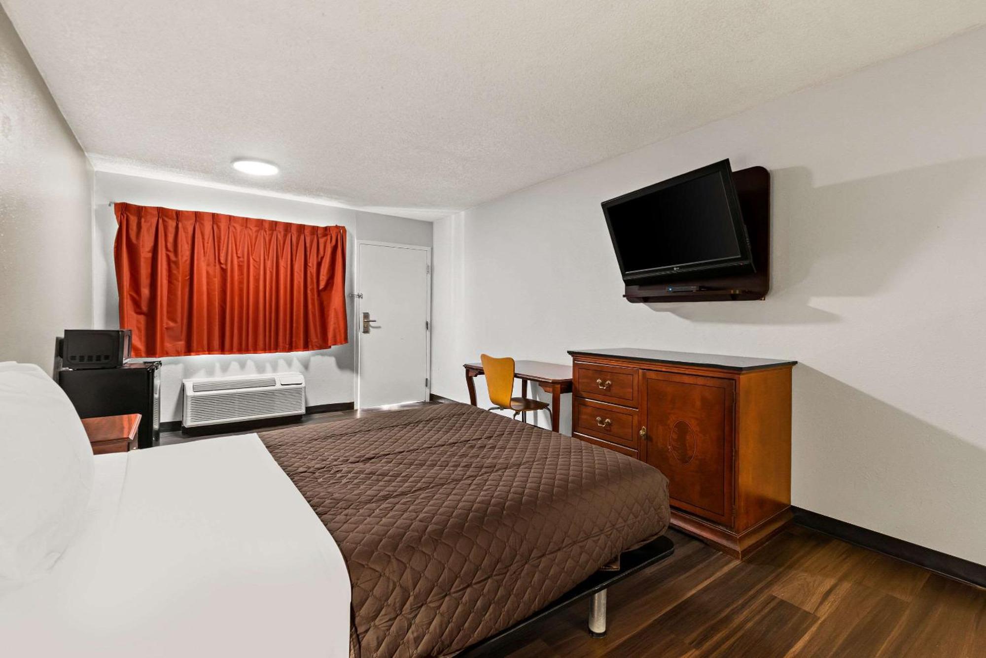 Rodeway Inn Brooklawn Buitenkant foto