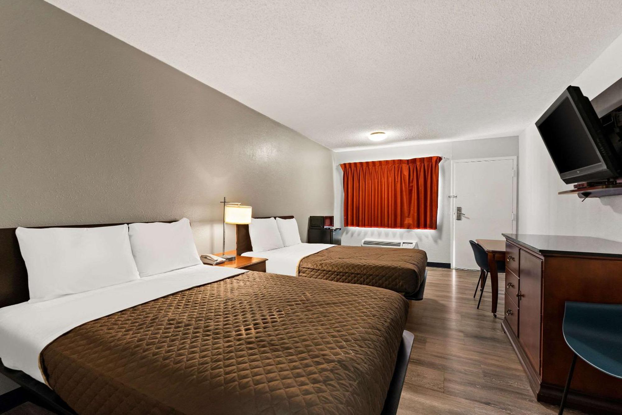 Rodeway Inn Brooklawn Buitenkant foto