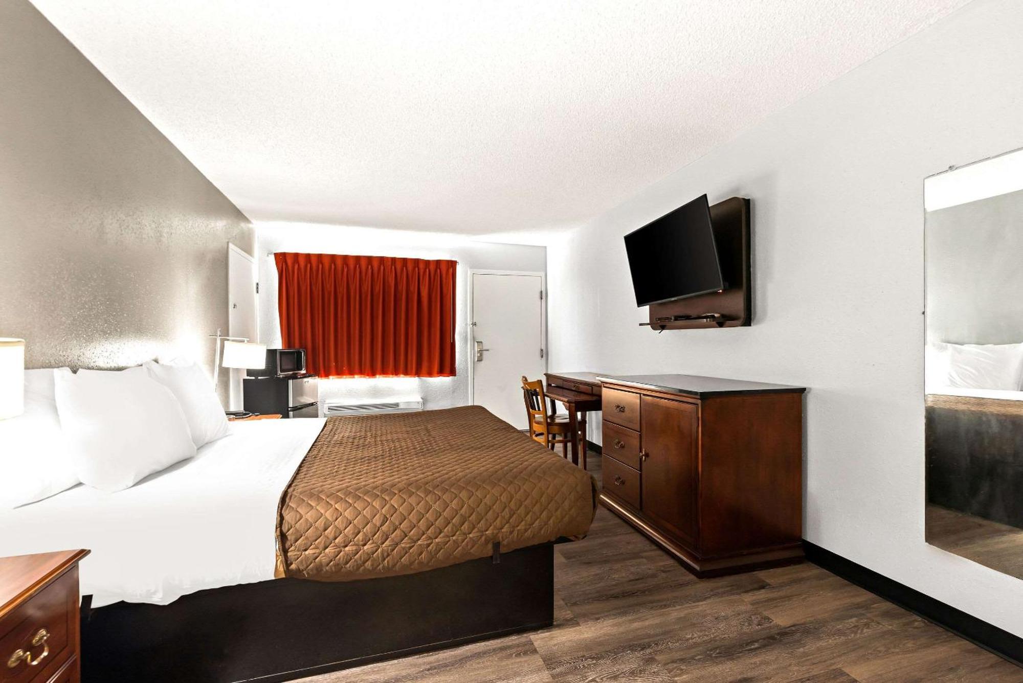 Rodeway Inn Brooklawn Buitenkant foto