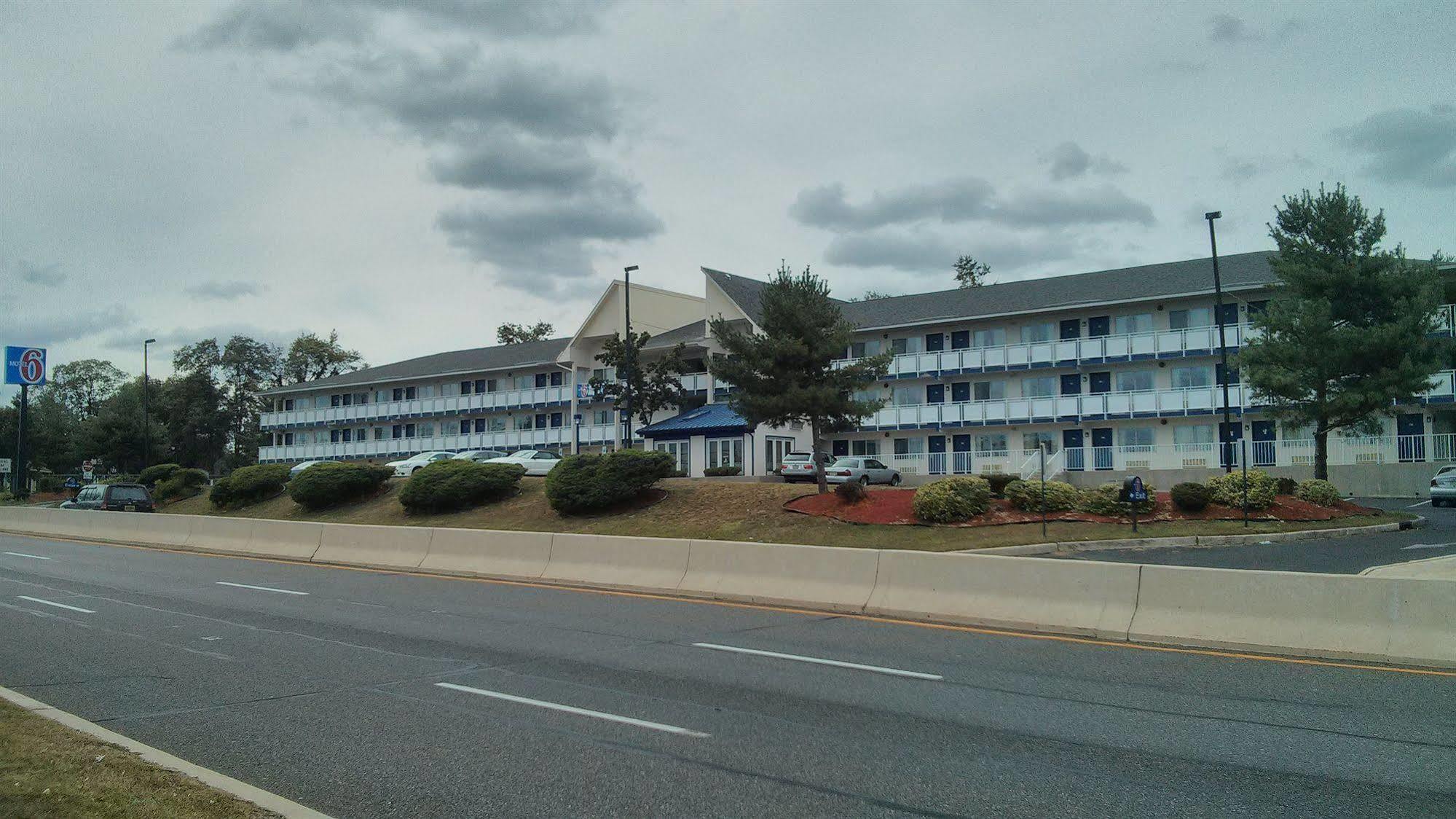 Rodeway Inn Brooklawn Buitenkant foto